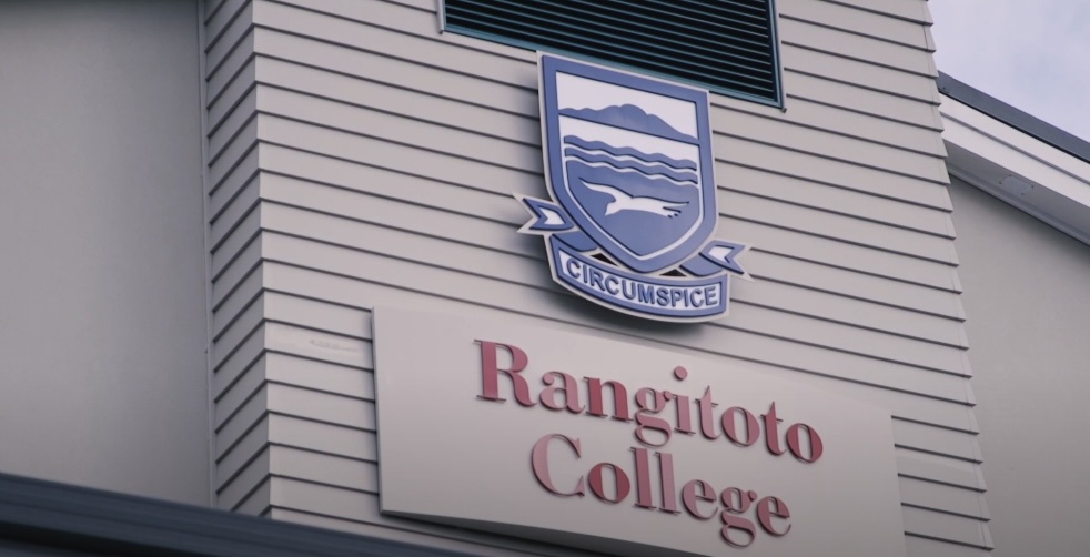 How Many Students At Rangitoto College: Numbers, Programs, and Campus Life